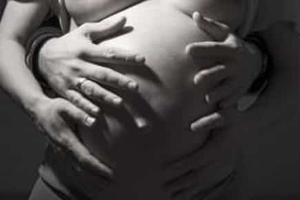 Abdomen de mujer embarazada Abdomen de mujer embarazada