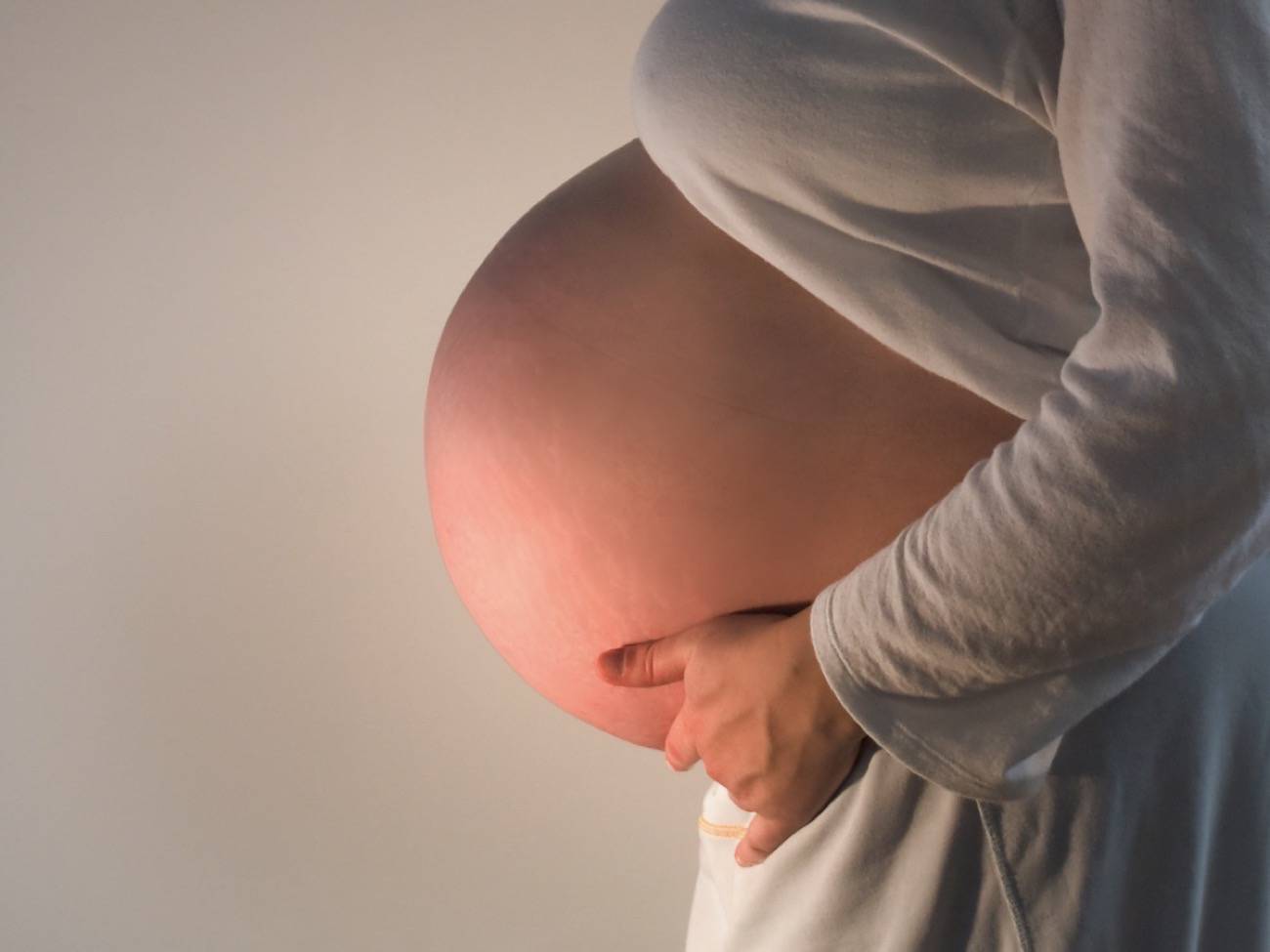 El ombligo de las embarazadas - crecimiento de la barriga
