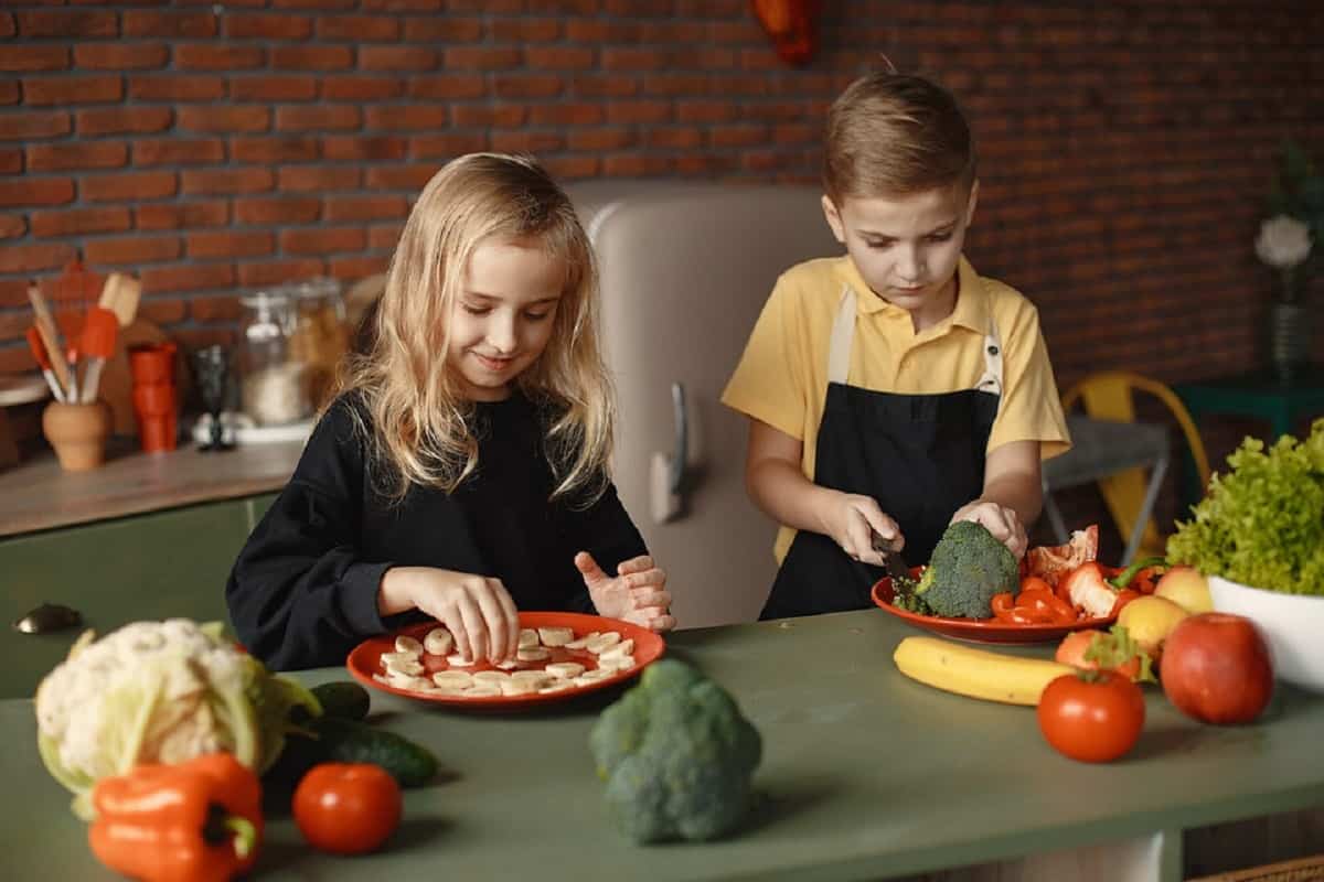 Comida chatarra no contiene nutrientes, cambiar  por hábitos más saludables de alimentación.