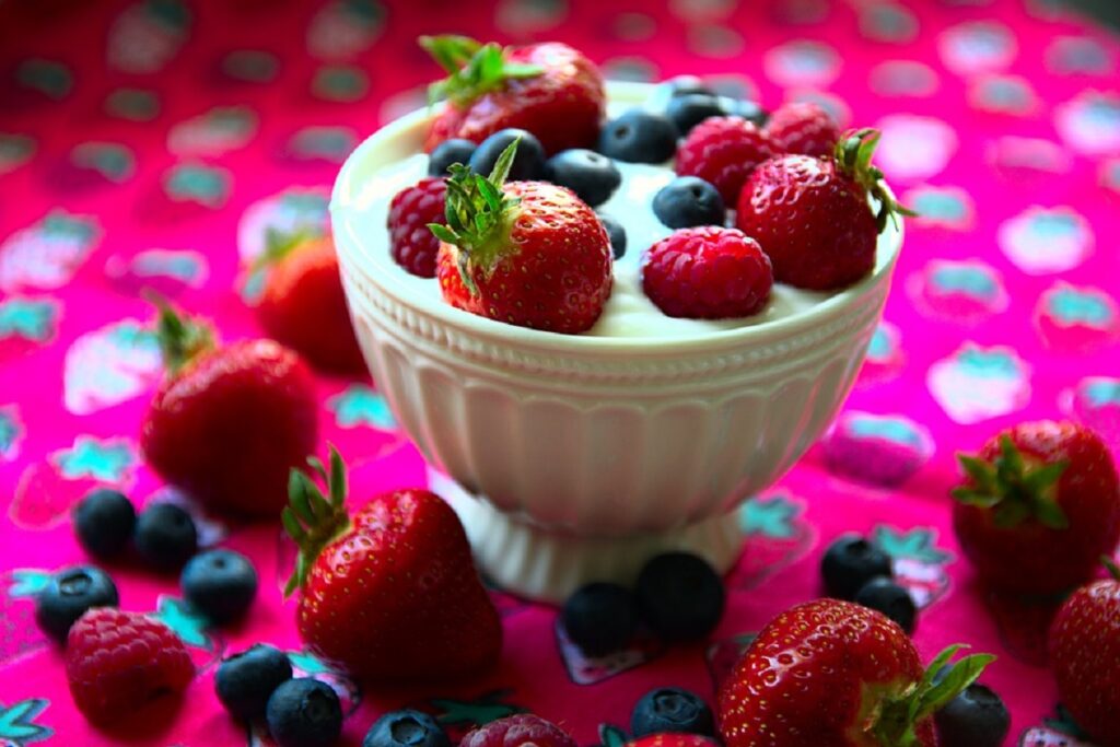 Un buen desayuno que contenga: lácteos, cereales, frutos, es indispensable para una buena concentración y desempeño.