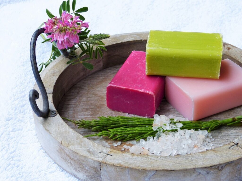Le savon est un autre des matériaux utilisés pour effectuer des tests à domicile à la maison.