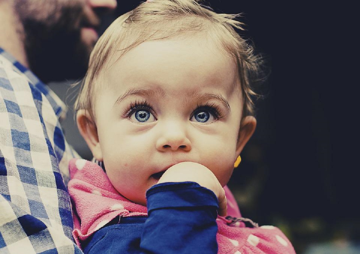 El color de ojos que tendrá tu bebé tiene que ver mucho con la genética de los padres y también la de los abuelos.