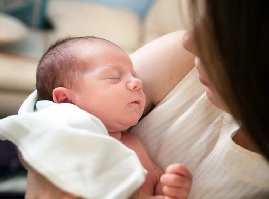 El hipo en los bebés es algo muy común por lo que no debes alarmarte.