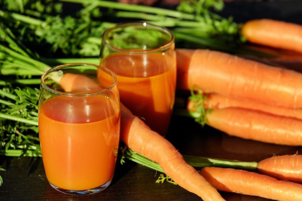 carrot juice 1623157 960 720