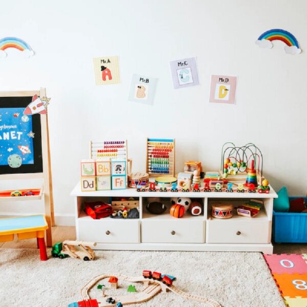 Muebles Montessori: 6 beneficios para el desarrollo infantil